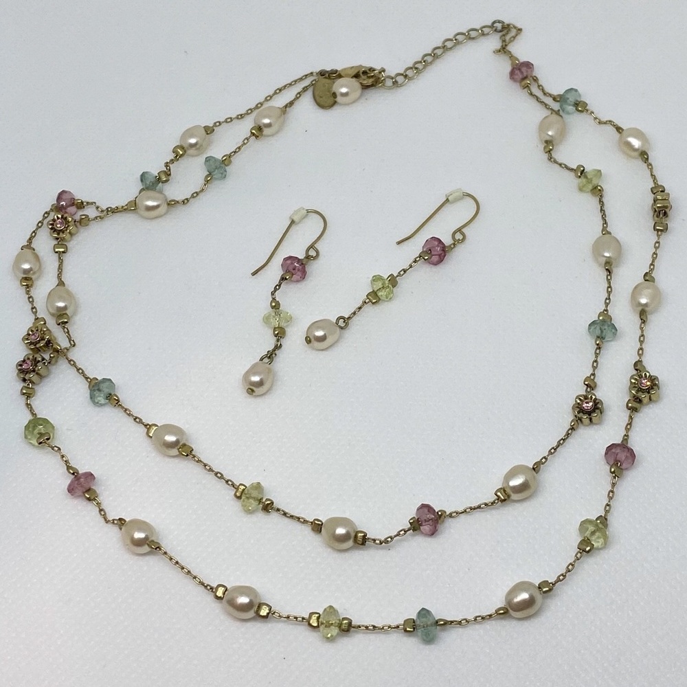 Dainty faux pearl/crystal necklace & earring set